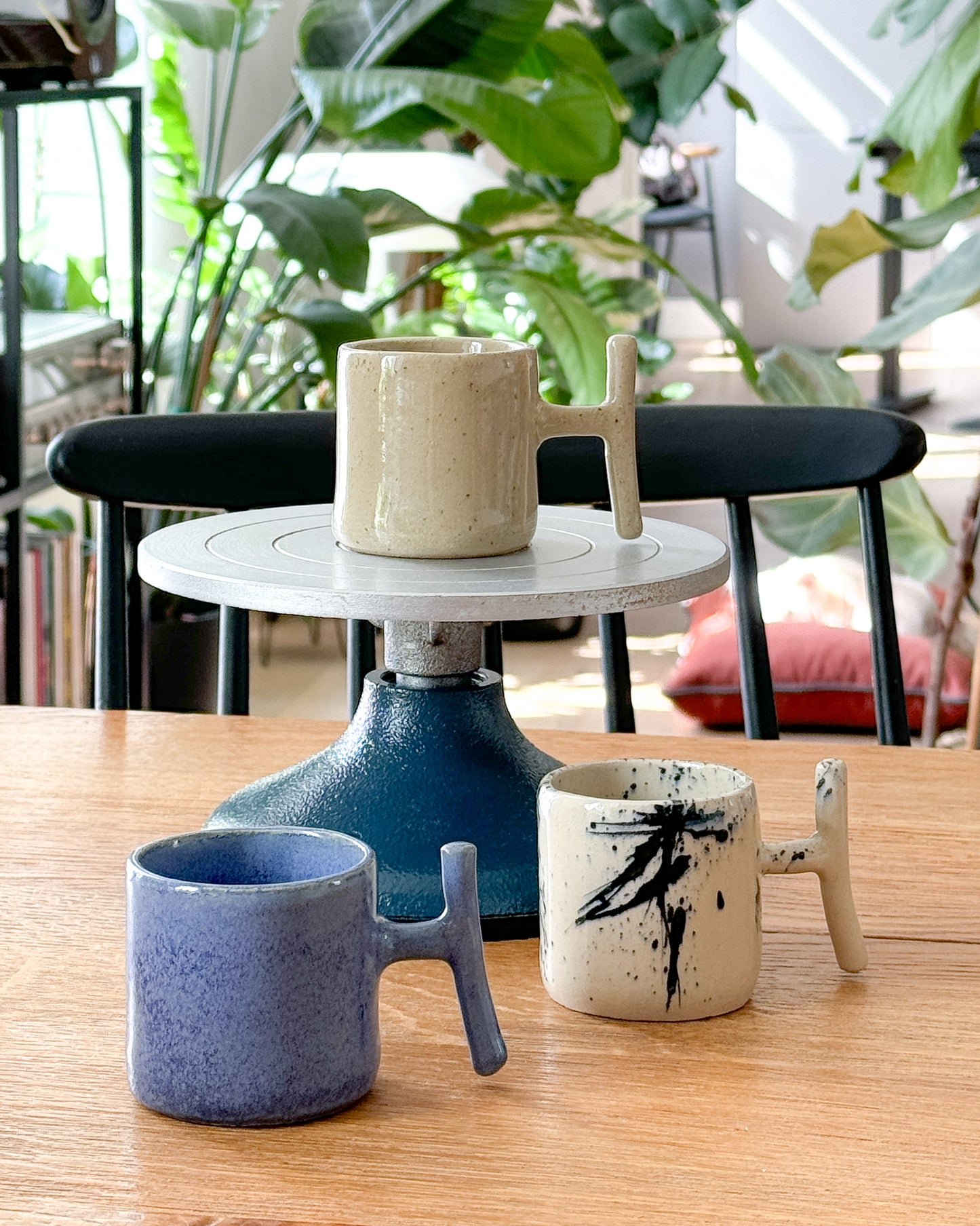 Cup Noa - black and white