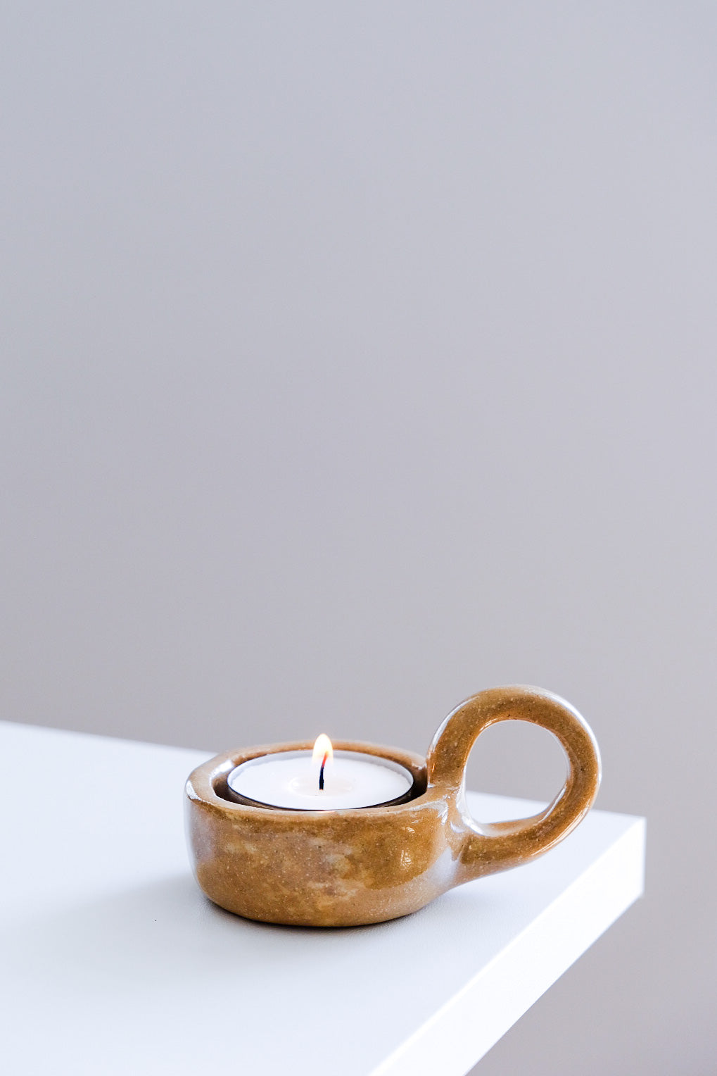 Candle holder