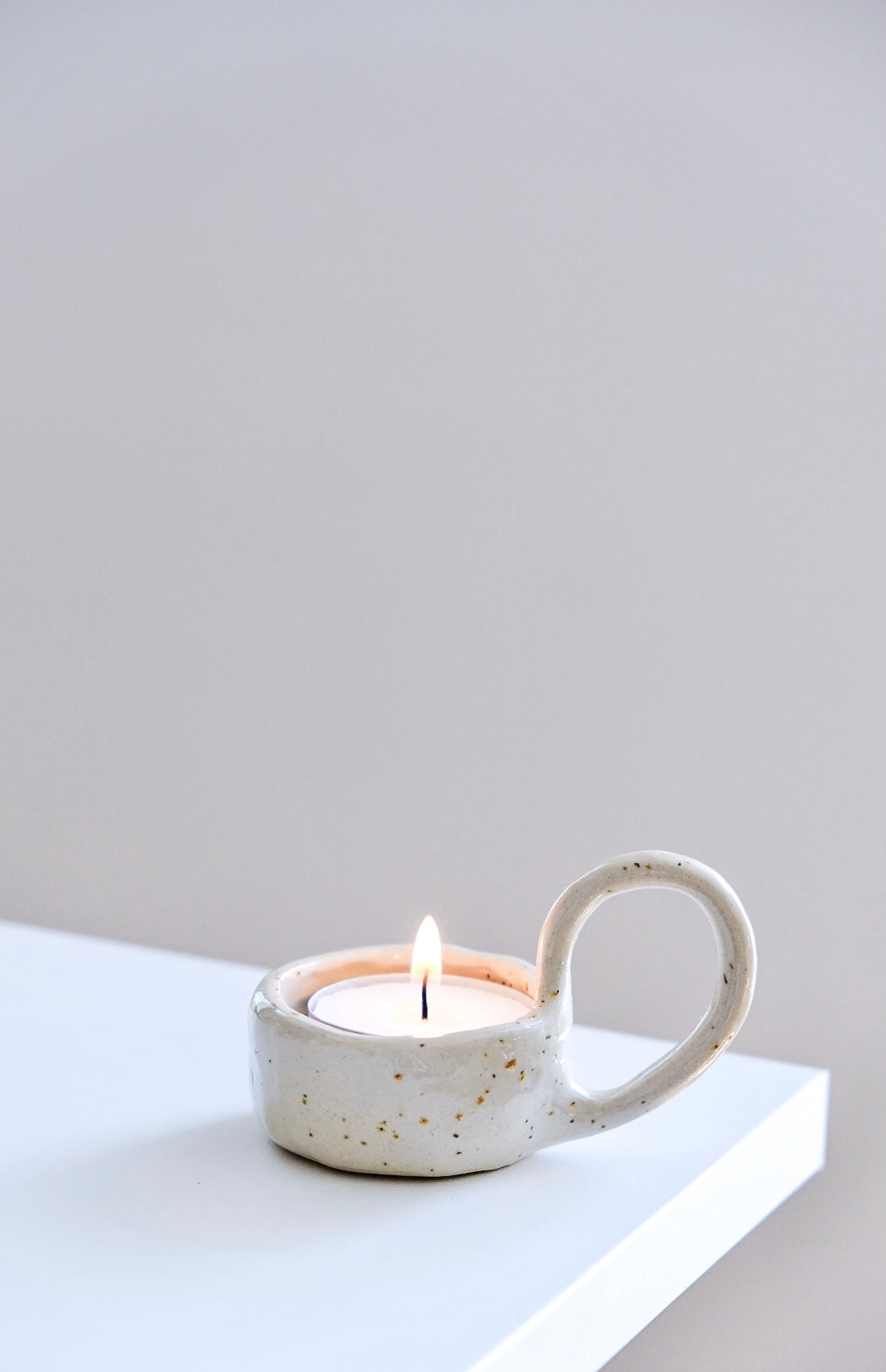 Candle holder