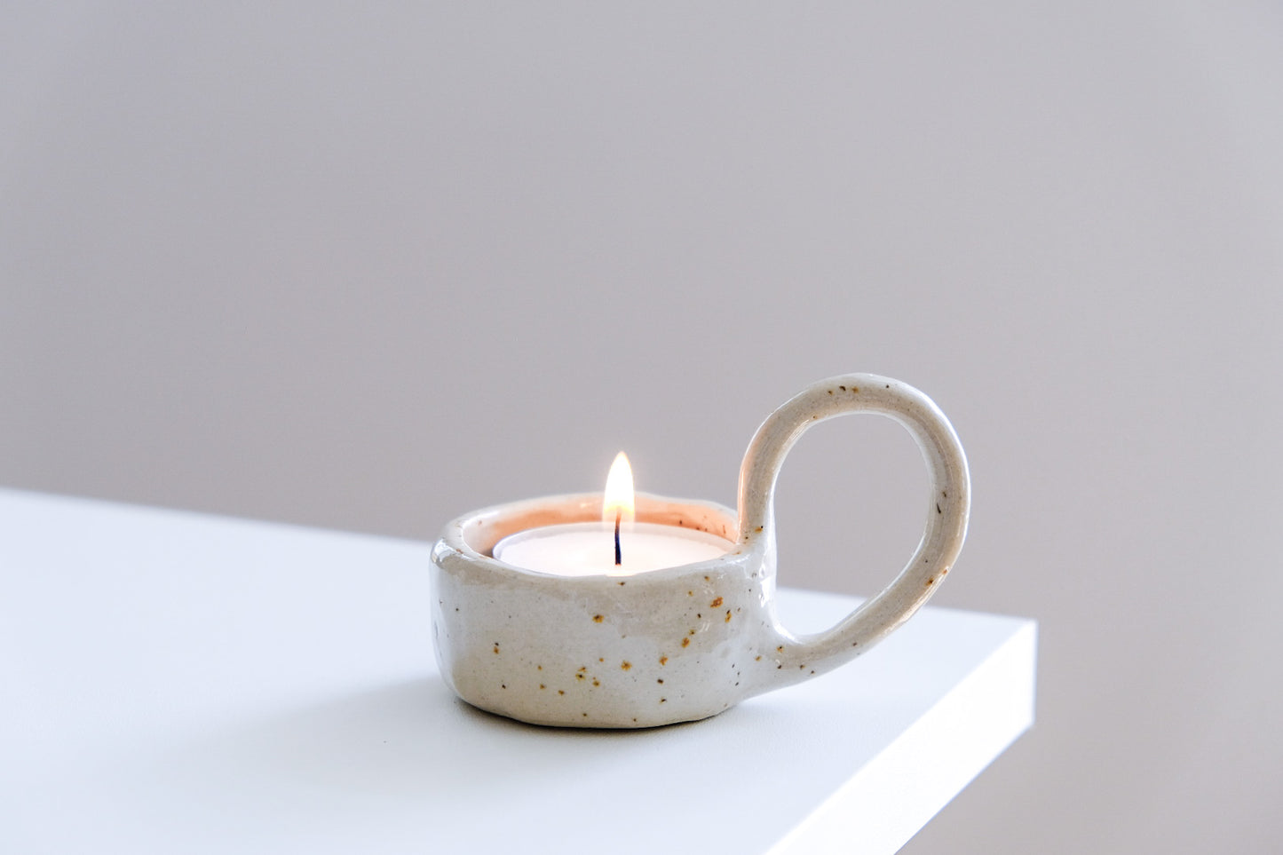 Candle holder